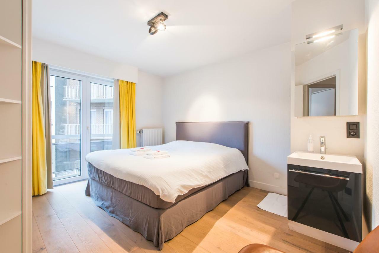 Ruim En Modern Appartement Te Knokke Nabij De Dijk Exterior foto